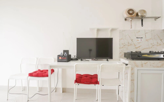 Cozy Stay 2BR at Paradise Mansion Apartment