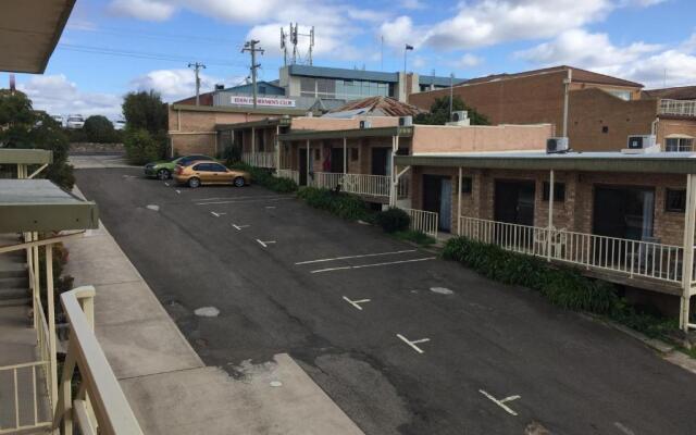 Whale Fisher Motel