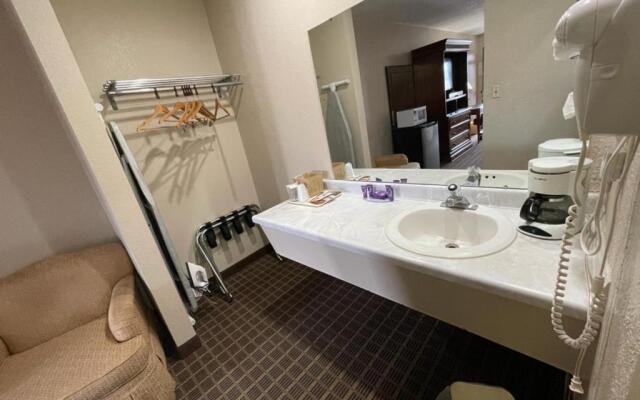 Knights Inn & Suites Emporia