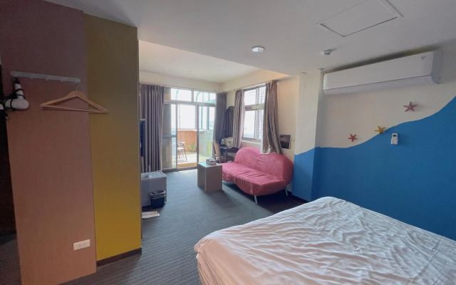 Breeze and Waves Hostel