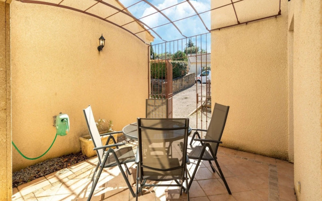 Villa in Montbrun With Pool and Mountain Views