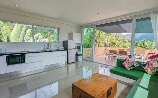 Poolside Apartments and Rooms