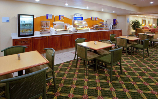Holiday Inn Express Hotel & Suites ELKINS by IHG