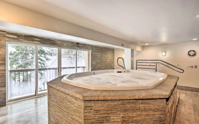 Remodeled Vail Condo w/ Hot Tub Access!