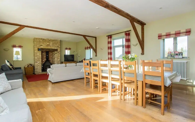 Spacious Open-Plan Home in Oxfordshire