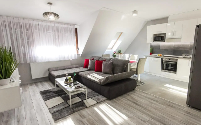 Grey Suites Pecs