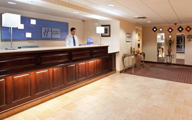Holiday Inn Express Hotel & Suites Columbus-Groveport by IHG