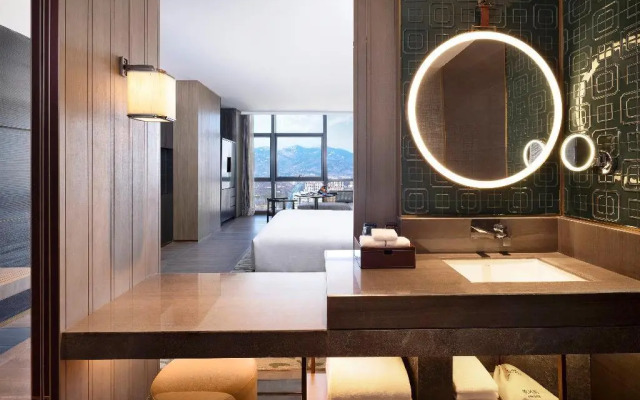 HUALUXE Qingdao Licang by IHG