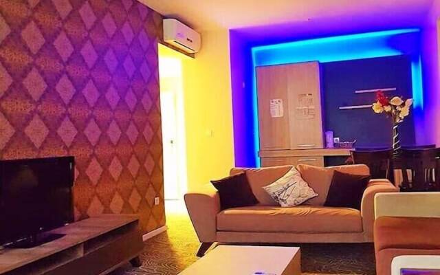 Mira Suites