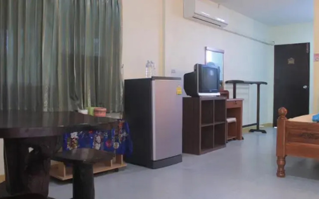 Paklok House