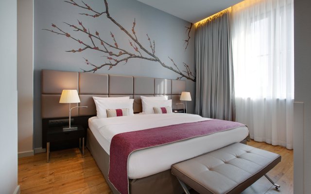 Crowne Plaza Berlin - Potsdamer Platz, an IHG Hotel