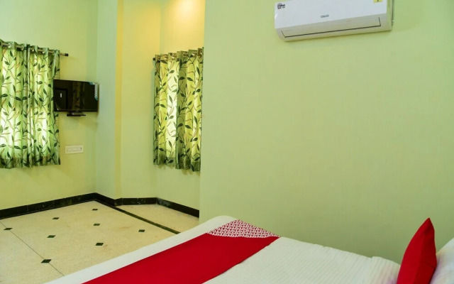 Home Modern Villa by OYO Rooms