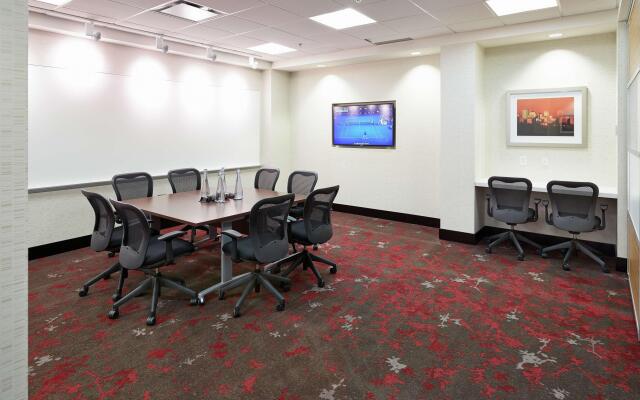 DoubleTree by Hilton Hotel West Edmonton