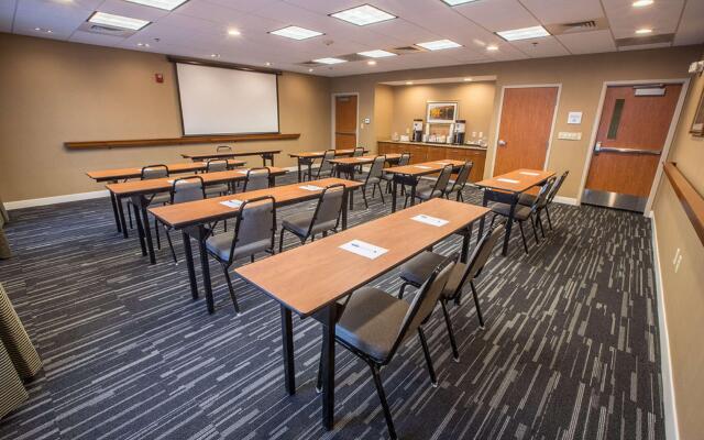 Hampton Inn & Suites Tilton