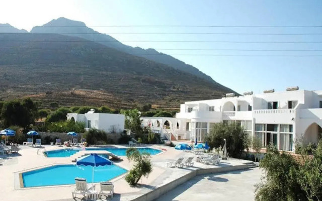 Eristos Beach Hotel
