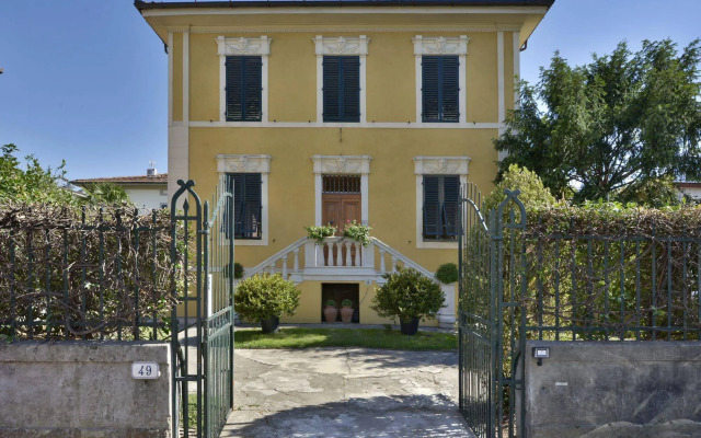 Lucca in Villa San Donato