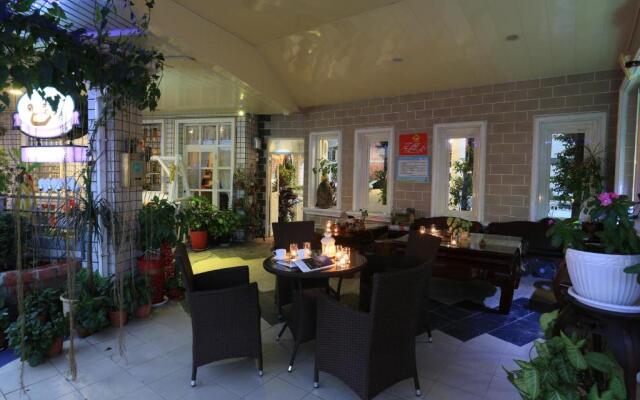 Avica Homestay