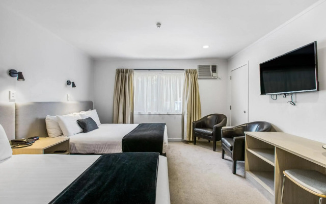 The Surrey Hotel