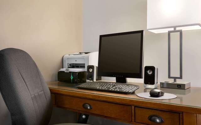 Travelodge Suites by Wyndham New Glasgow