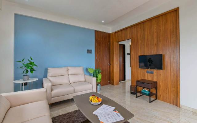 SaffronStays Riverdale, Mulshi - Lakefront villa with pool and mountain view