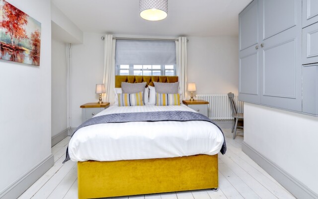 Scotgate House by Vose Nights
