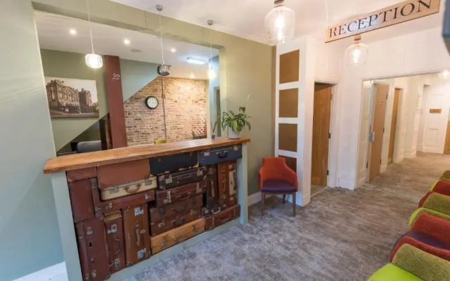 Resolution Hotel