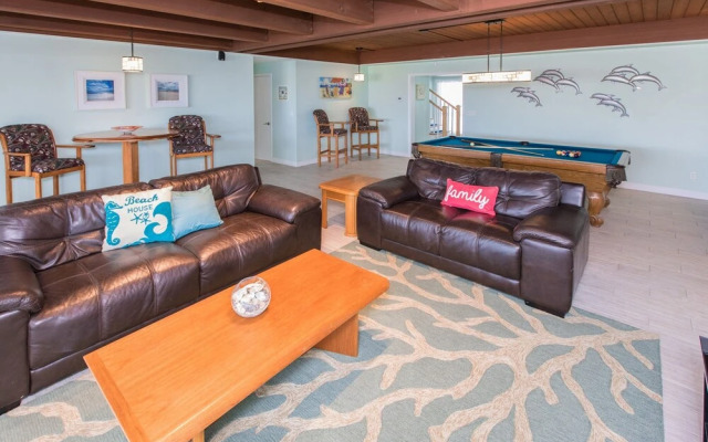 Ocean Commotion - 7 Br Home