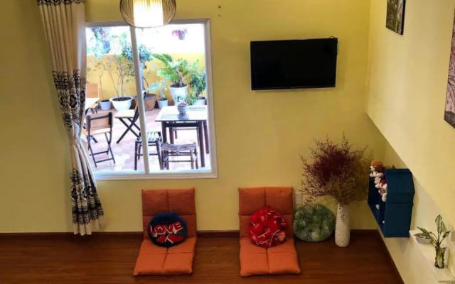 Fullhouse Homestay