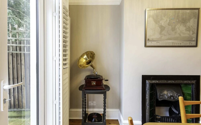 Terraced Edwardian House-poets' Corner