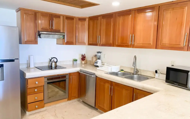 Beach Front Luxury condo