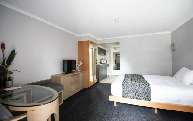 Comfort Inn And Suites Capital Executive