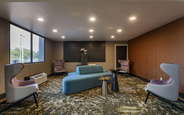 Comfort Inn & Suites Nashville Downtown – Stadium