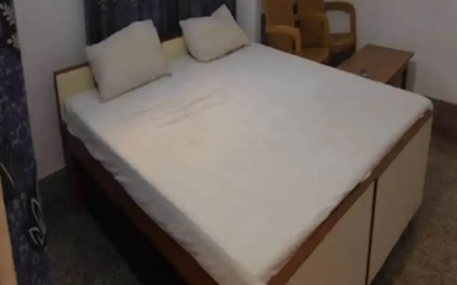 Hotel Radiant Azamgarh