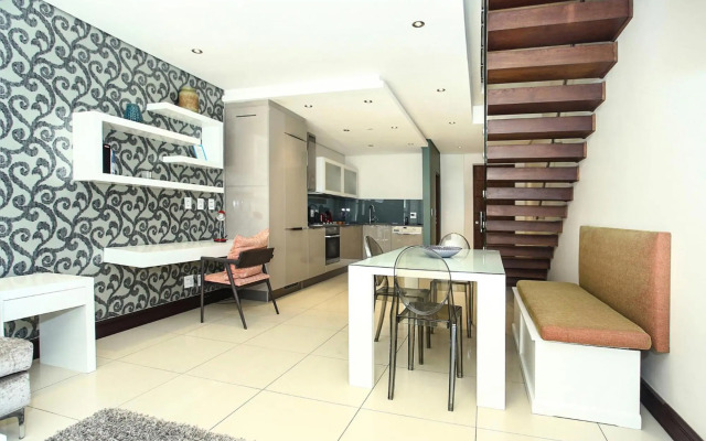 Melrose Arch Luxury Apartment