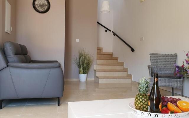 Dafni villa 9