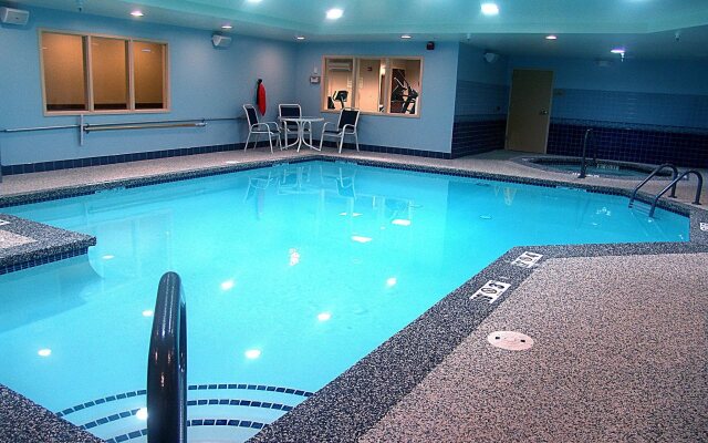 Holiday Inn Express Hotel & Suites Rochester by IHG