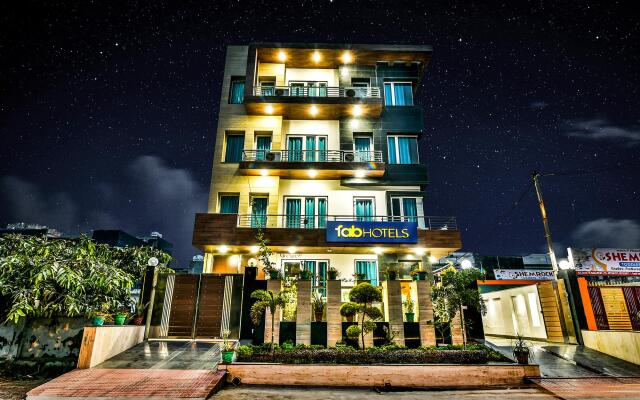 Merriment Hotel Sec 31