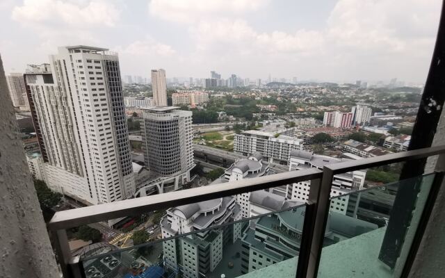 The OOAK Suites and Residences at Sunway 163 (Kiara 163)