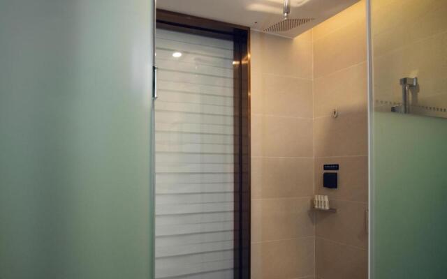 Lavande Hotel Yibin University City Exhibition Center