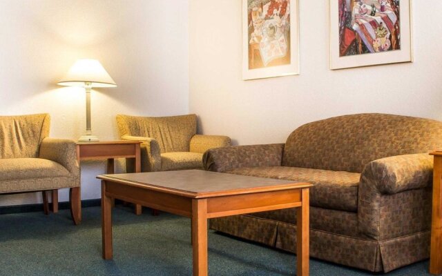 La Quinta Inn Tulsa East-41st Street