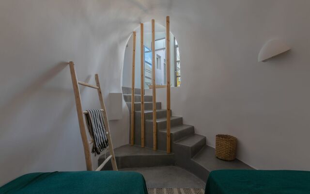 Casa Grande Santorini Vacation Houses
