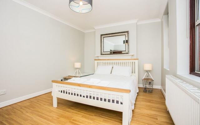 Lovely 1 Bedroom Studio in Belsize Park