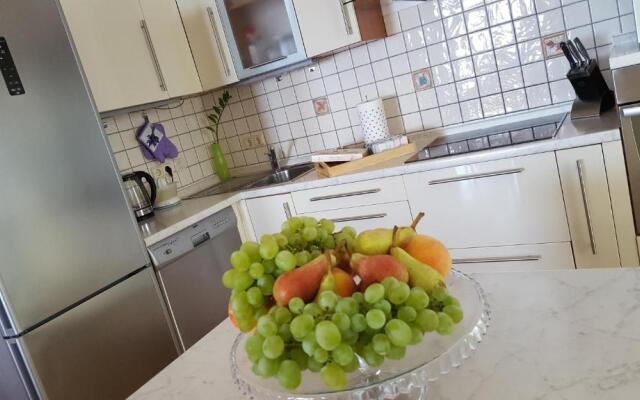 Apartment Infinity Blue