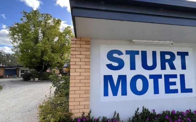 Sturt Motel — 3-star hotel in Balranald