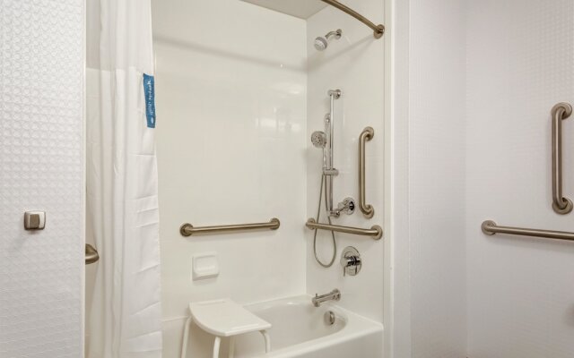 Hampton Inn St. Louis Wentzville