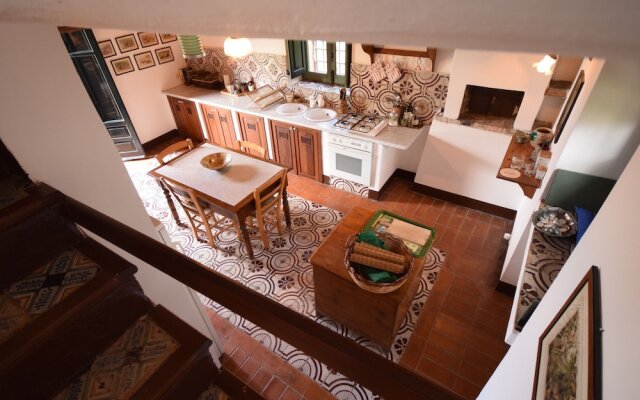 Cozy Holiday Home in Collesano With Pool