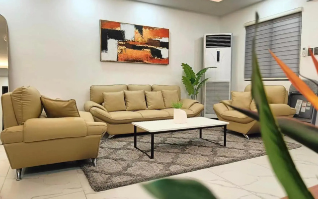 Aurora Villas and Cabin Resort