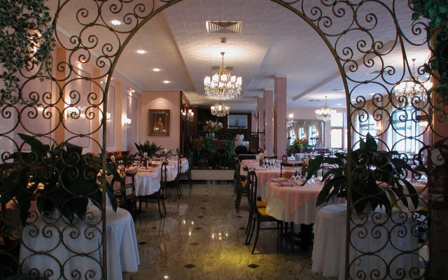 Hotel Eden