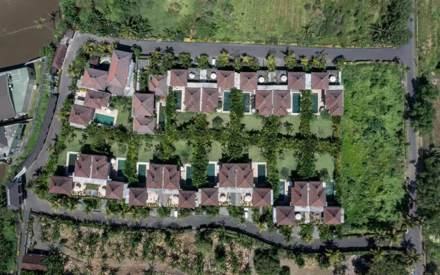 Swan Keramas Bali Villas