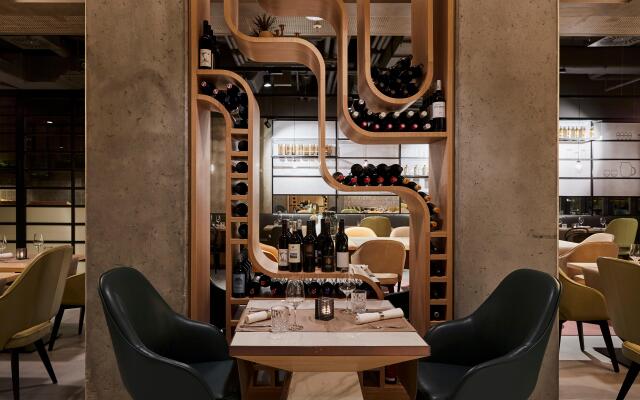 Hotel Indigo Berlin - East Side Gallery by IHG